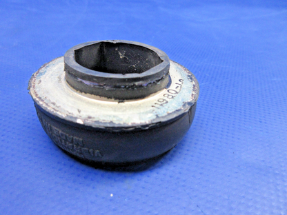 Barry Engine Shock Mounts P/N 94150-40 LOT OF 4 (0926-764)13