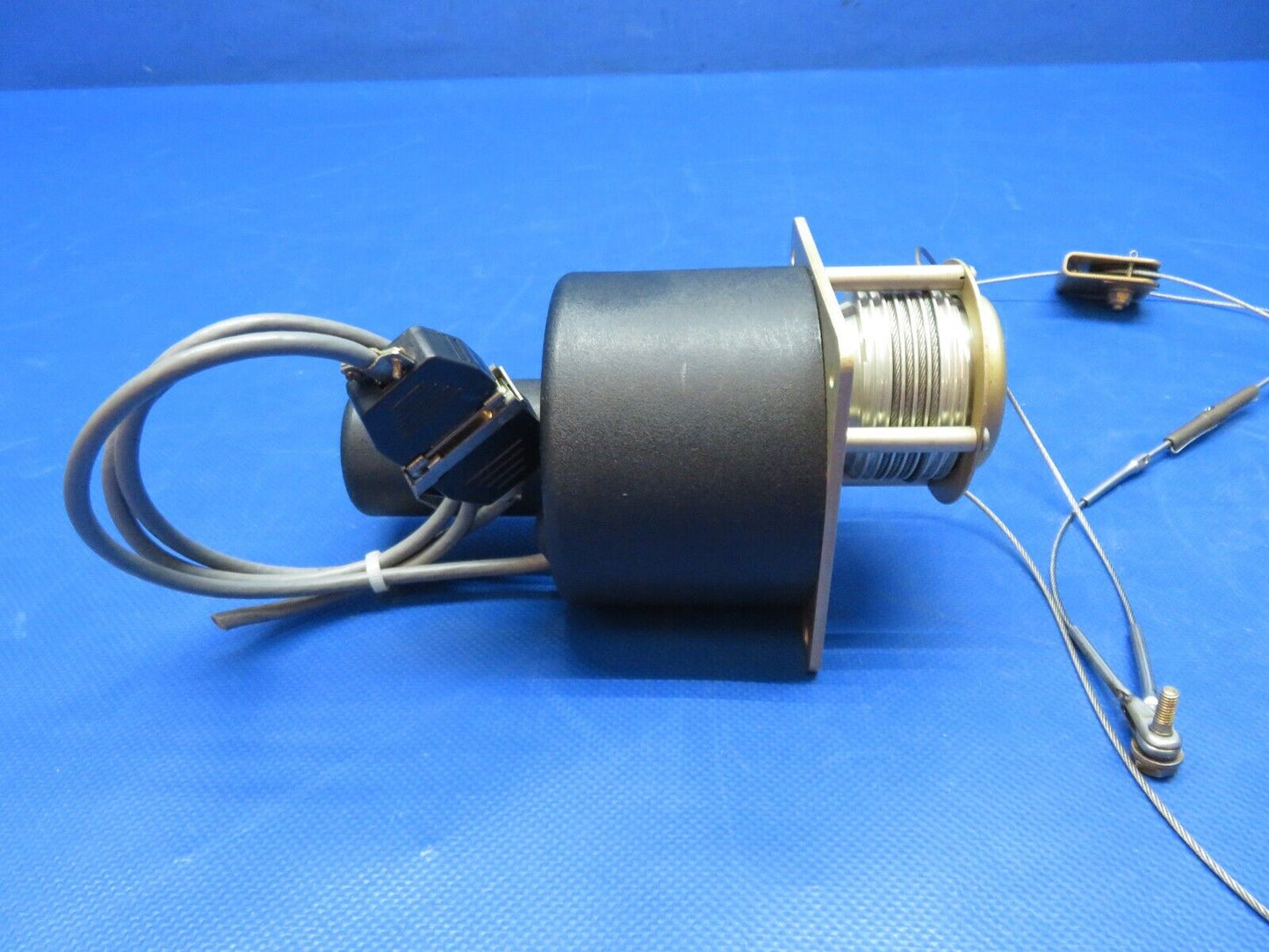 Mooney M20 / M20E S-Tec Pitch Servo w/ Connector P/N 0107-P5 WARRANTY (0424-209)
