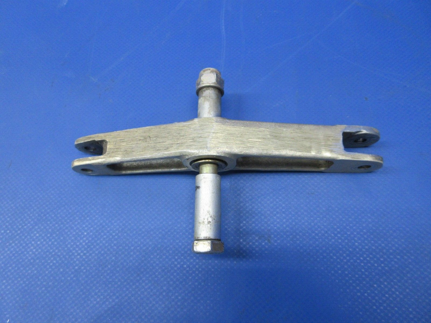 Cessna 337 / P337H Nose Gear Steering Bellcrank Assy P/N 1542014-495 (0724-1292)