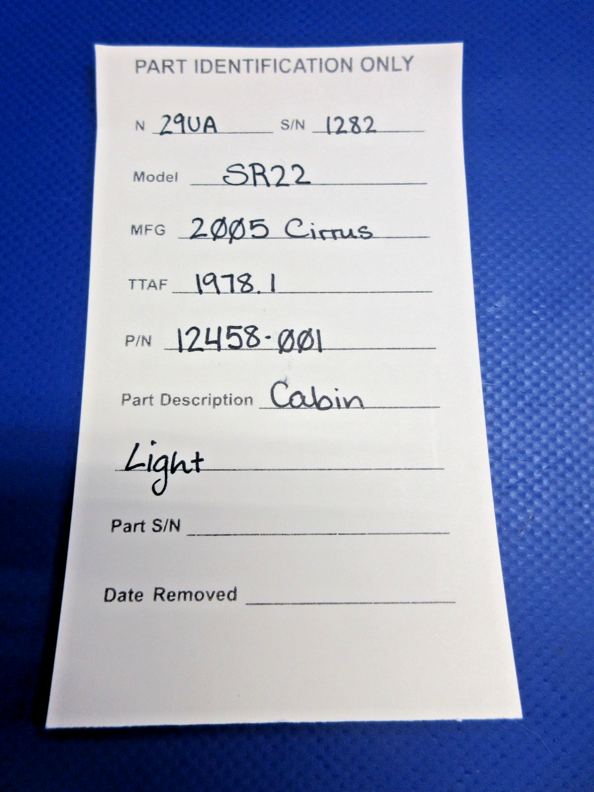 Cirrus SR22 Cabin Light P/N 12458-001 (0926-864)10
