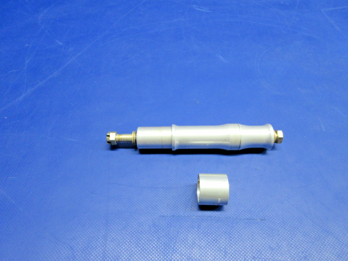 Cirrus SR22 Beringer Nose Wheel Axle P/N AV-CIRR-003 (0926-780)0