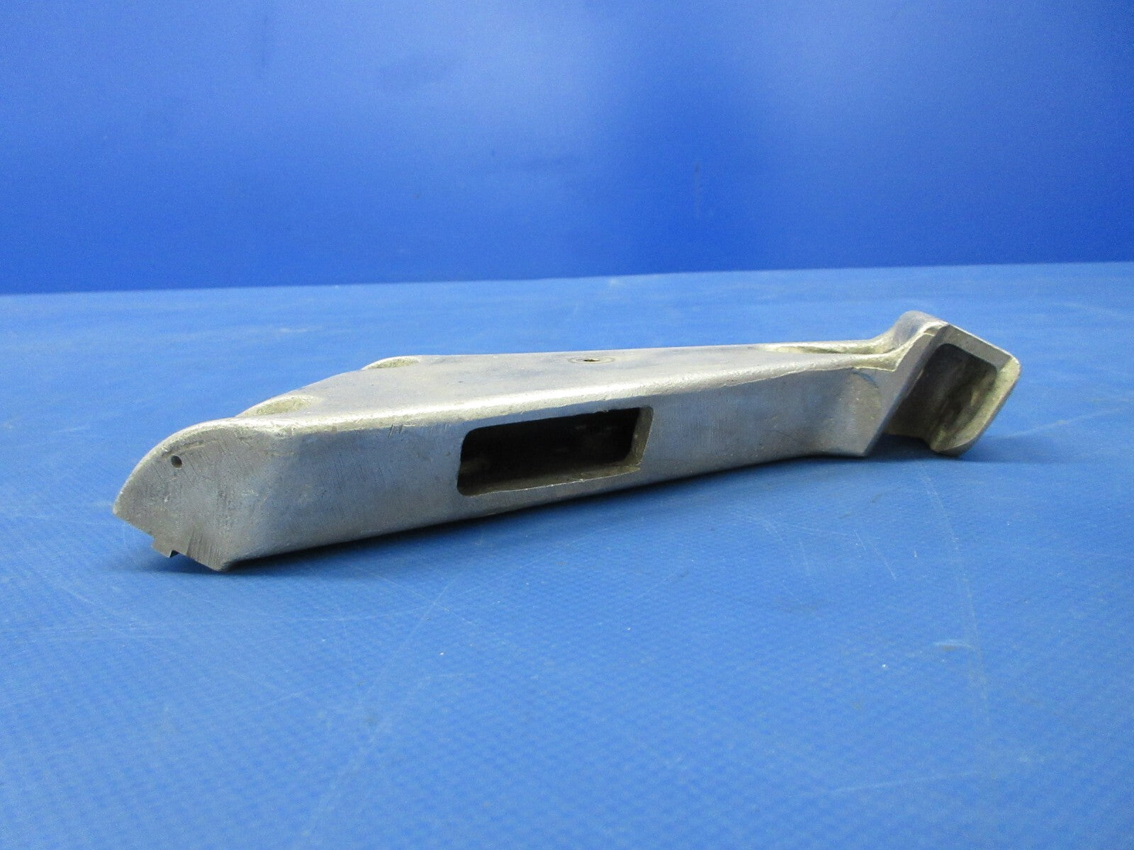 Bell 47J-2 Main Rotor Hub Grip Control Horn P/N 47-120-126-5 (1124-1365)5