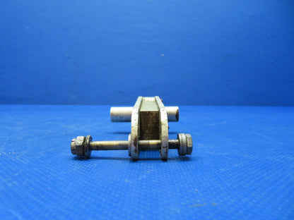 Mooney M20 /  M20E Elevator Bracket P/N 7223 SSBY 913033 (0524-114)