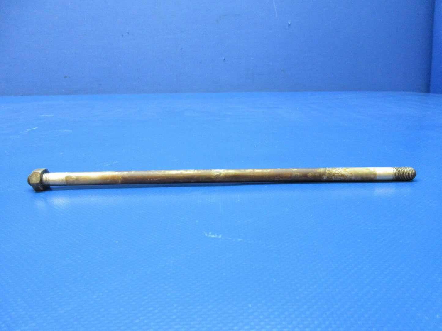 Cessna 172H Continental O-300-D Crankcase Thru Bolt P/N 537465 (1124-1454)