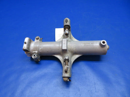 Piper PA-23-150/160 Main Gear Strut Housing Assy P/N 751-929 (0624-158)