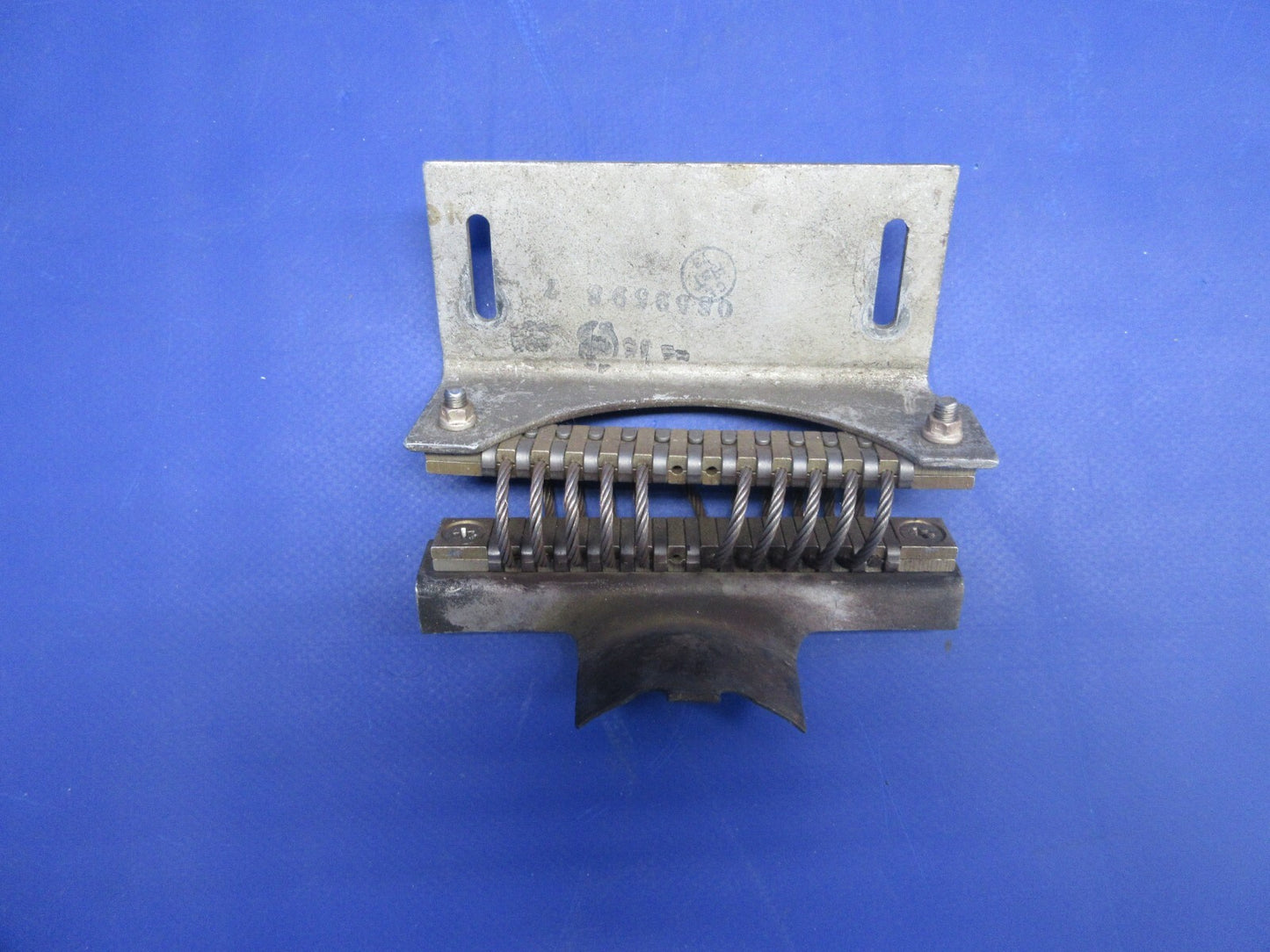 Cessna 310 / 310R Exhaust Clip Bracket & Isolator P/N 0852595-2 (0225-790)1