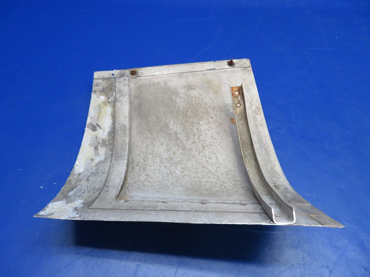 Cessna 175 Upper Cowl Door Assy P/N 0552003-27 (0424-1722)