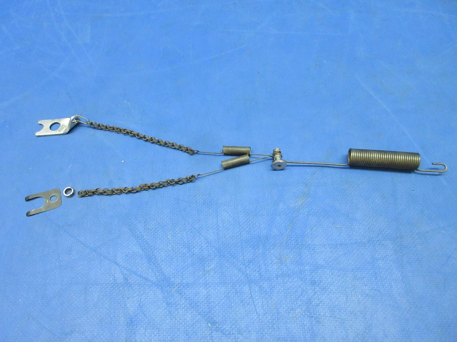 Early Cessna 172 Spring w/ Plate Lock Parking Brake P/N 0541172-1 (0823-192)1