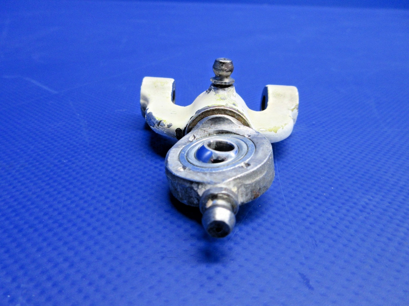 Beech 95 / D95A Travel Air Nose Gear Steering Yoke P/N 35-825007 (0326-811)7