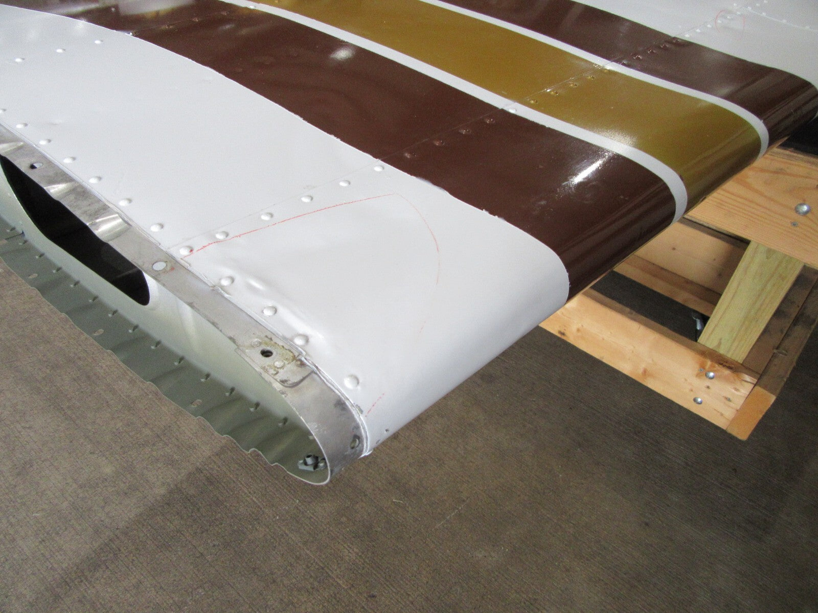1977 Piper PA-28R-201T Arrow LH Wing P/N 35630-920 (0822-103)5