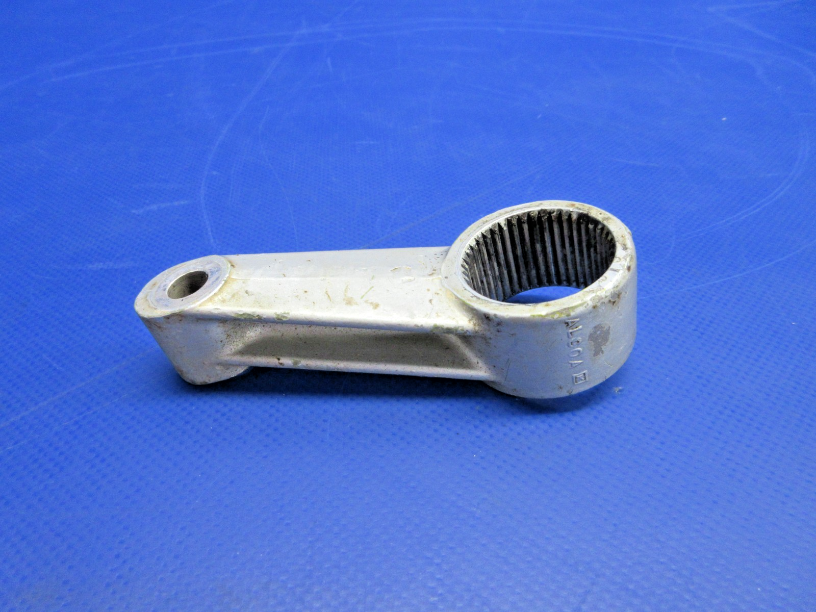 Beech F35 Bonanza Landing Gear Actuator Retract Arm P/N 35-825172-2 (0726-760)2