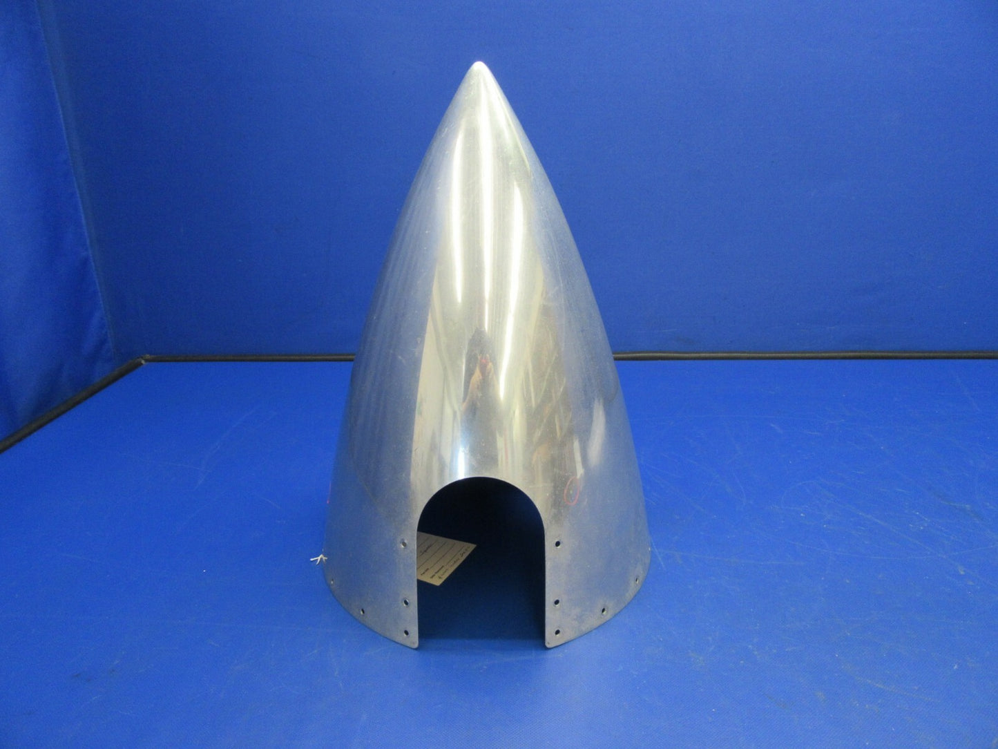 Cessna 310Q Spinner P/N D3651 (0921-626)2