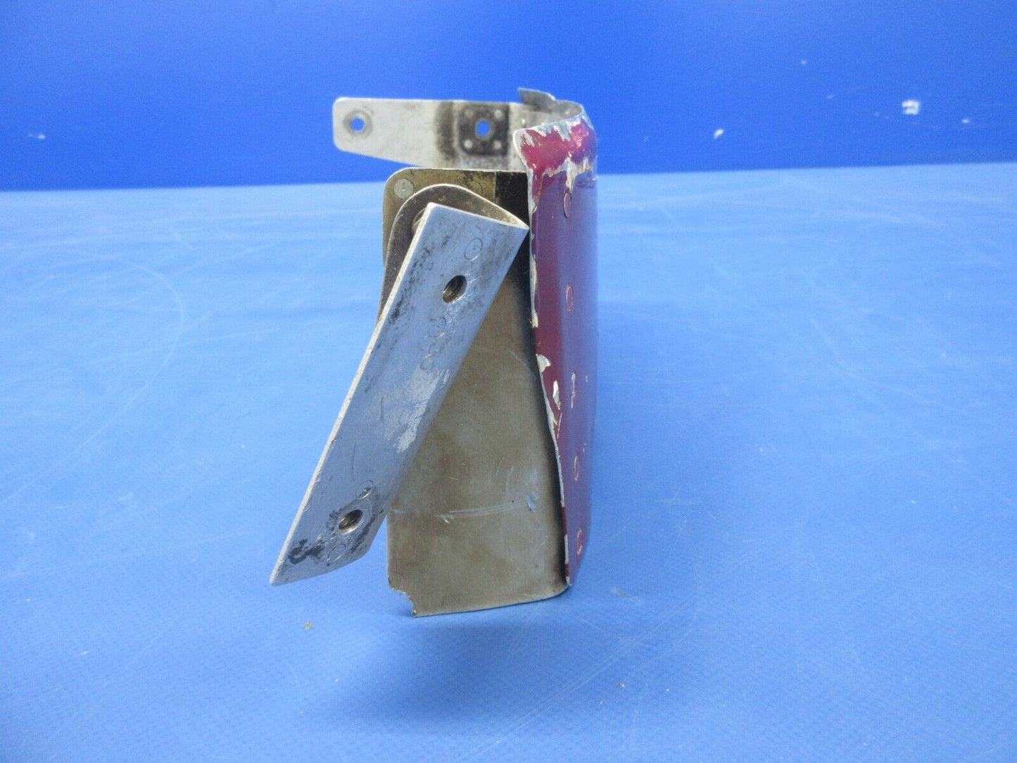 Piper PA-32RT-300T Lance II Cowl Flap Assy RH P/N 98517-13 (1024-728)