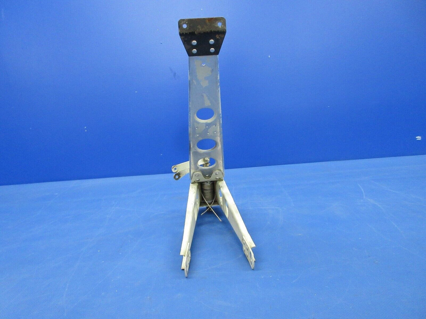 Piper PA-28-181 Archer Stabilator Trim Rib & Shaft Assy P/N 65246-00 (0624-2053)