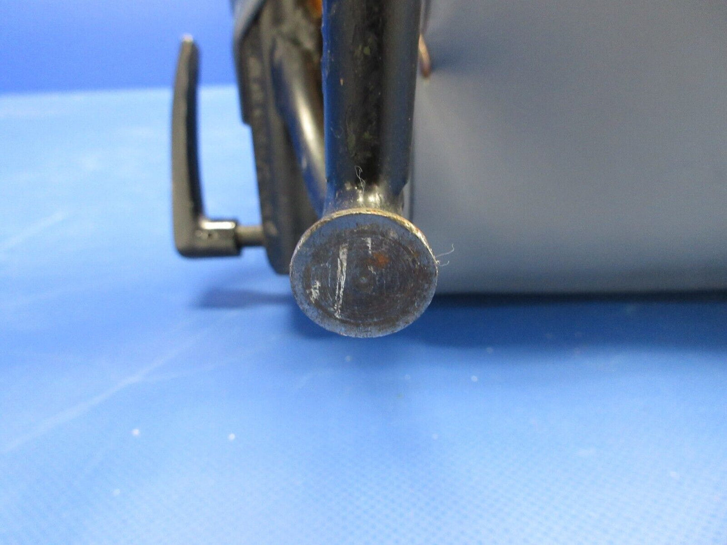 Piper PA-34-200T Seneca II Rear Seat Assy RH P/N 79479-07 (0524-636)