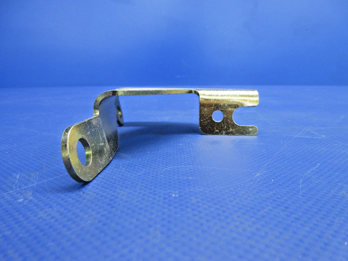 Continental Mixture Control Cable Support P/N 658018 NOS (0326-717)10