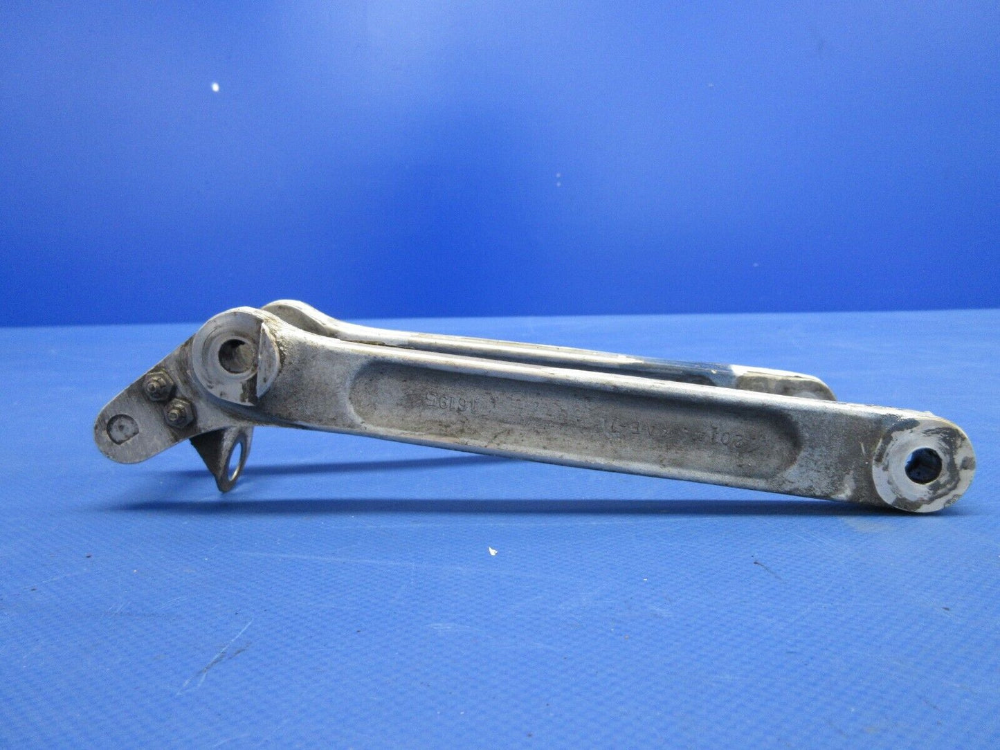 Piper PA-23-250 Aztec Nose Gear Drag Link Assy P/N 16279-00 (0624-848)