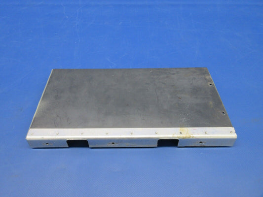 Beech 95 / D95A Travel Air Radio / Avionics Heat Diffuser (0524-1127)