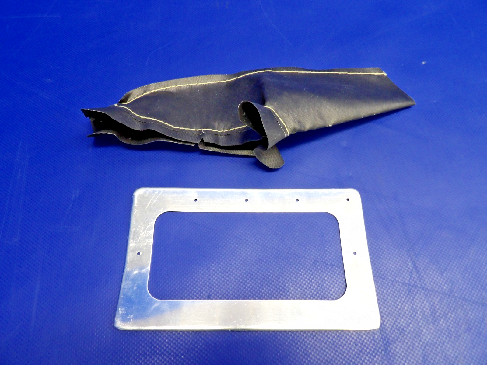 150 / 152 Cessna Steering Boot & Doubler P/N 0413304-6 NOS (0426-1221)0