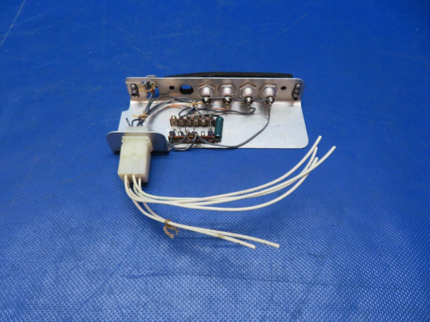 Piper PA-32RT-300T Lance II Annunciator Panel P/N 79333-03 (1024-215)