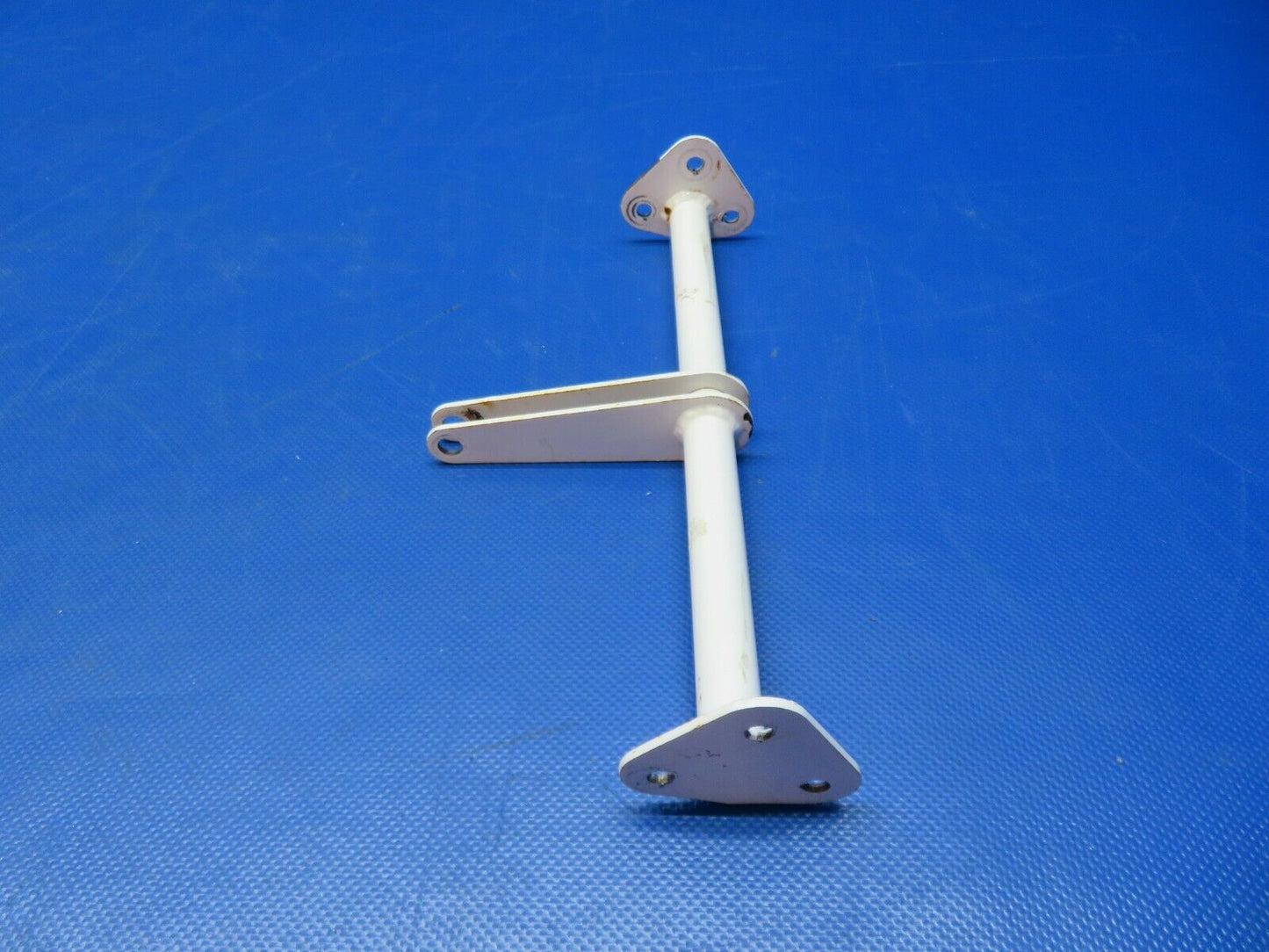 Arion Lightning LS-1 Rear Elevator Bellcrank P/N ALE-0030 (0424-121)