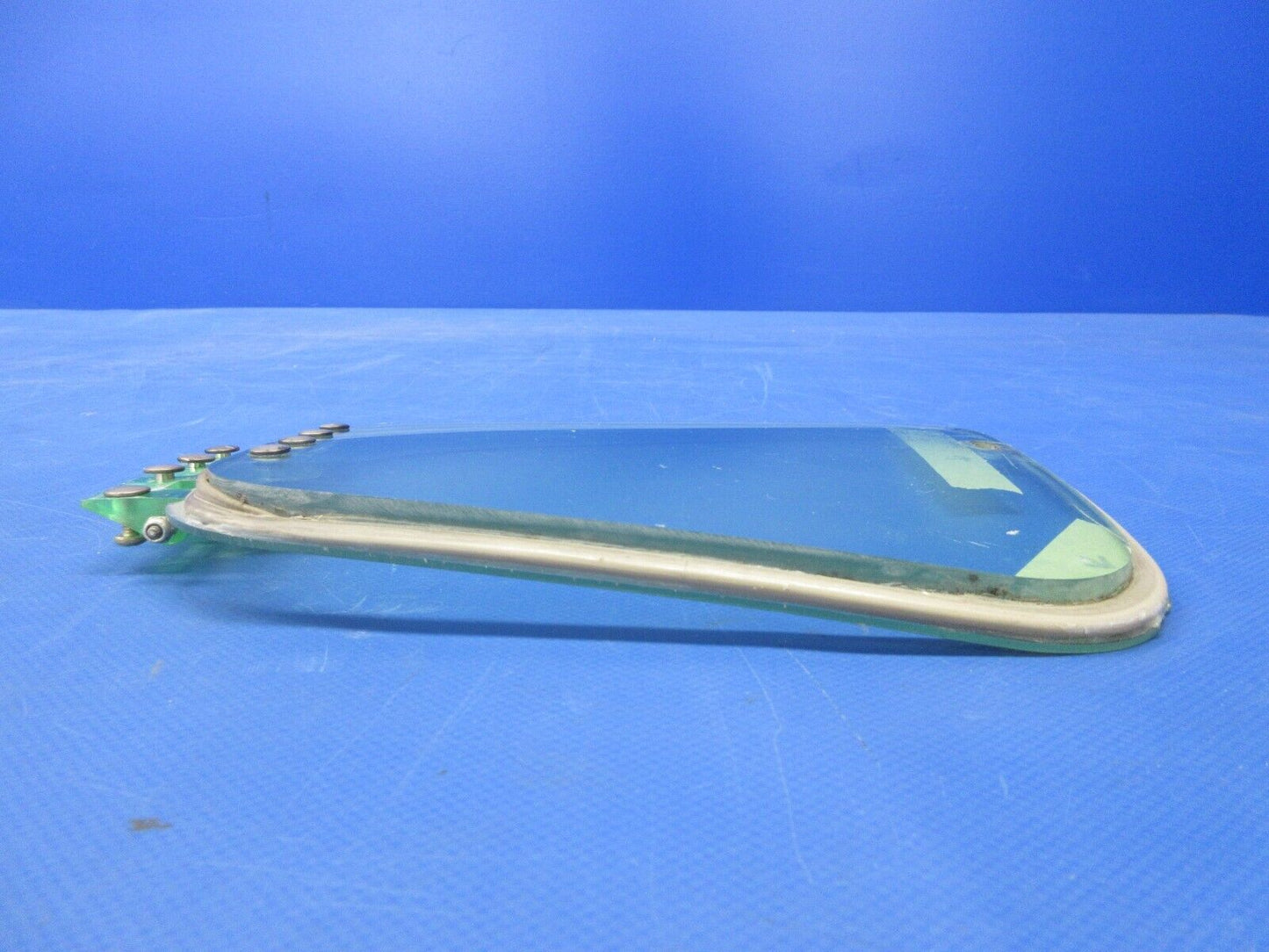 Cessna 310 / 310R Foul Weather Window Glass P/N 0891107-4 (1024-1204)