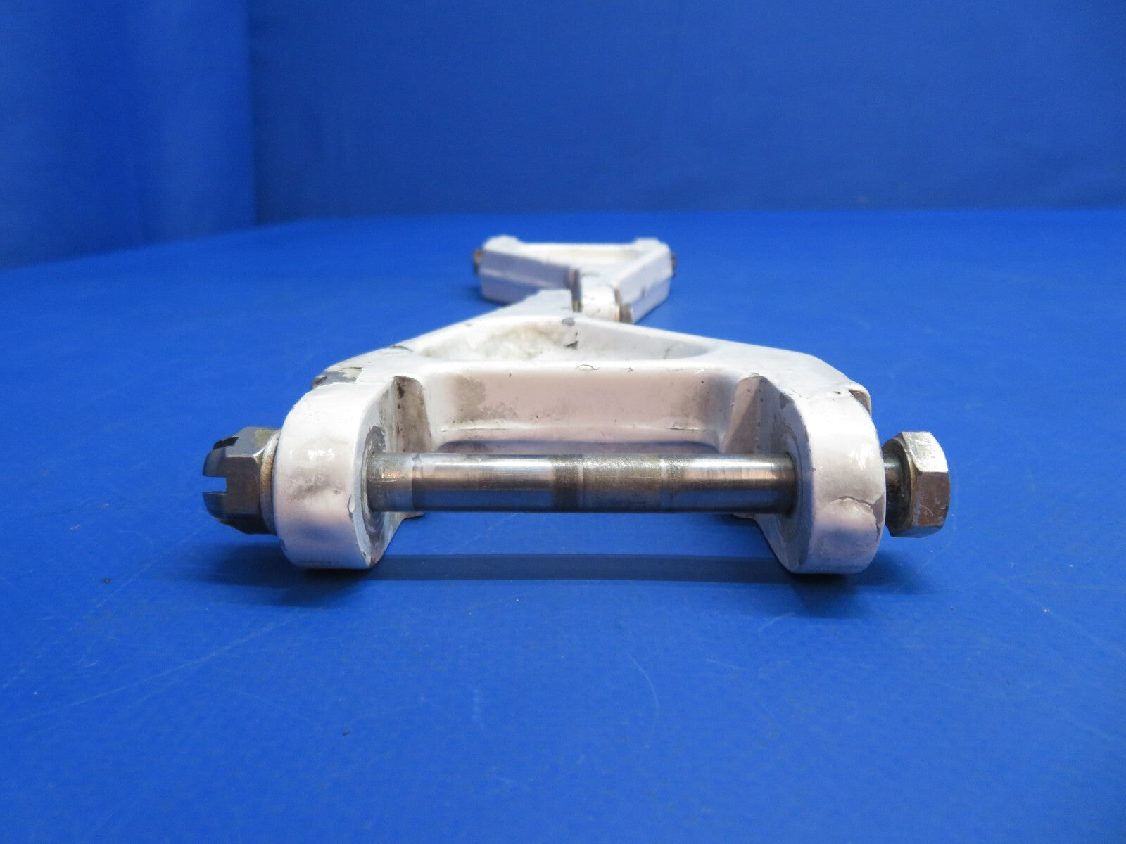 Piper PA-34-200T Seneca II Nose Gear Toque Link Assy P/N 67012-00 (0223-753)1
