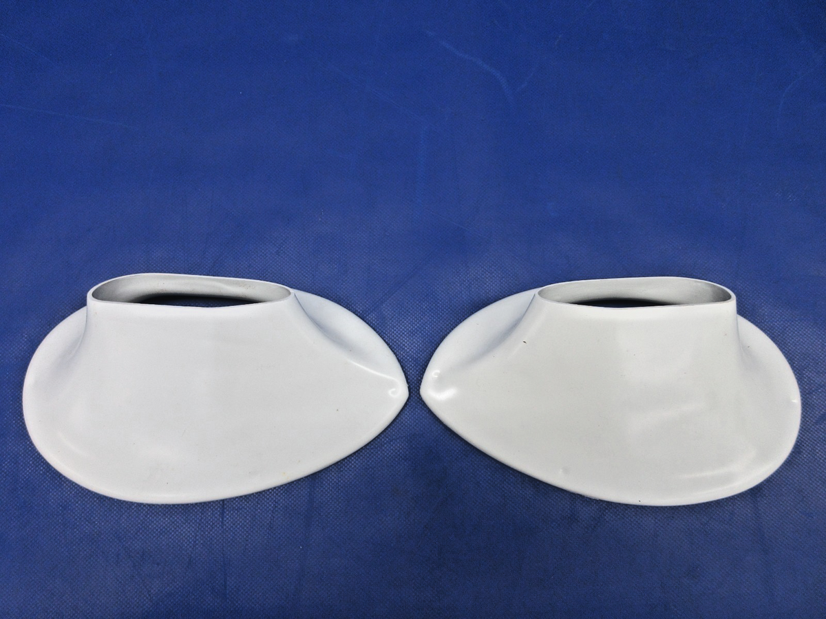 Texas Aeroplastics LH & RH Lower Strut Fairing 0421002-1 &-2 NOS (0926-711)2