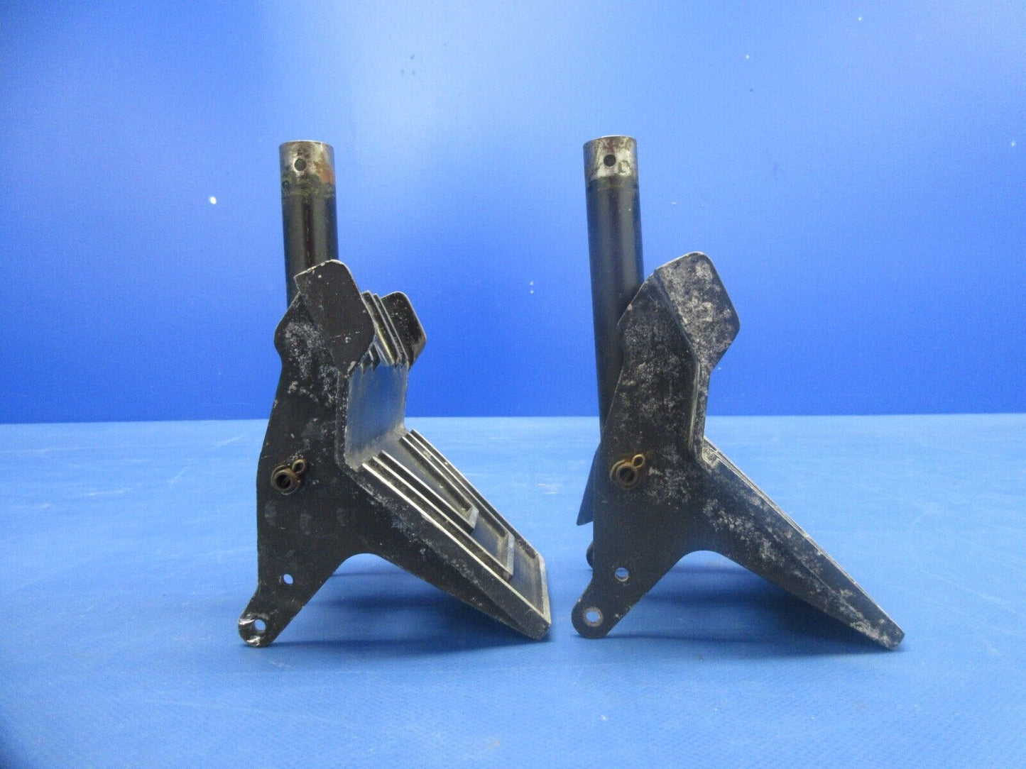 Cessna 177B Brake & Rudder Pedal Assy Co-Pilot Side P/N 1460320-1 (0924-708)