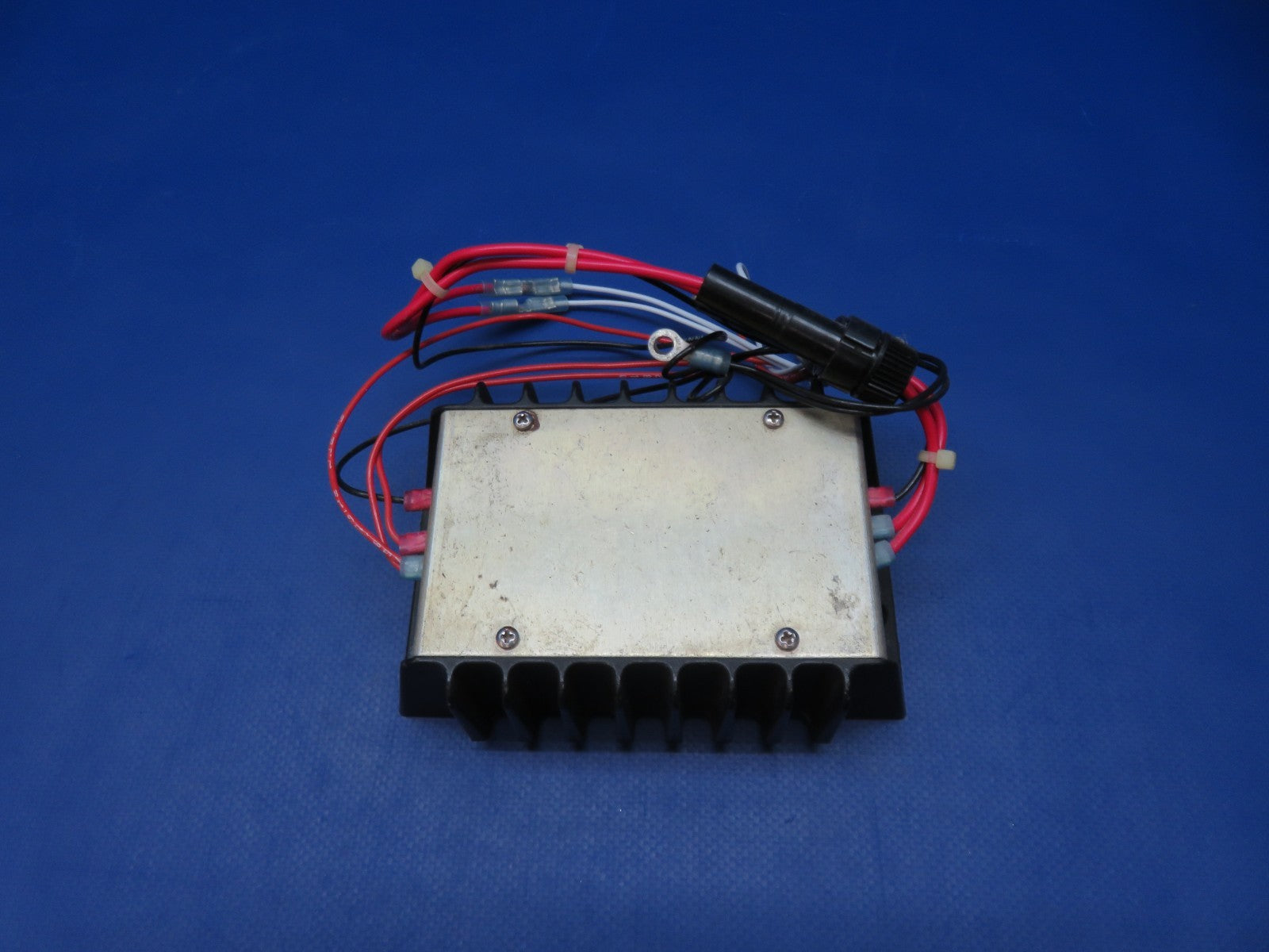 @essna 421 King KA-39 Voltage Converter 28v to 12v 071-1041-01 TESTED (0326-162)3