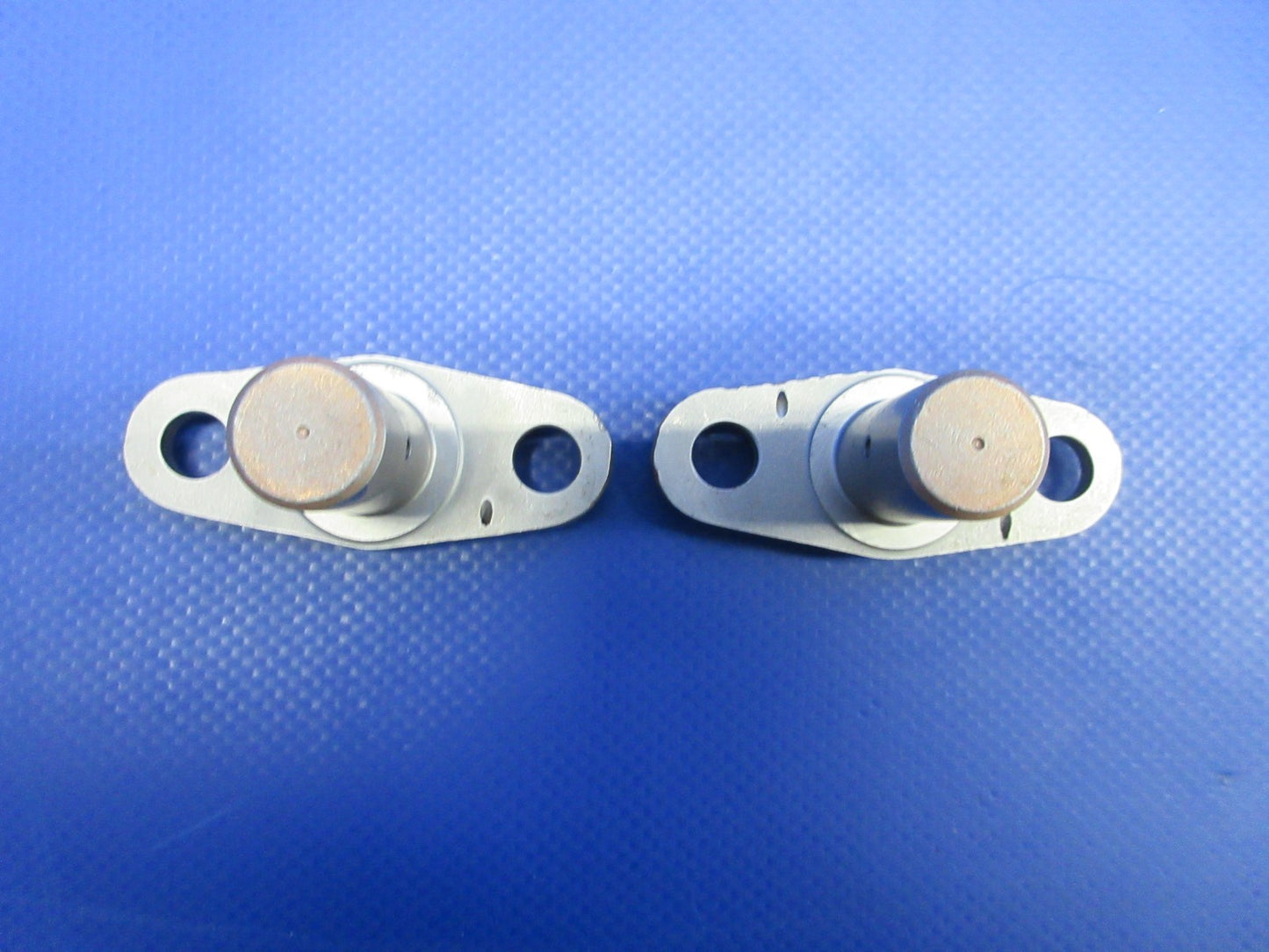 Lycoming Crankshaft Idler Gear Shaft w/8130 P/N LW-13796 LOT OF 2 (0226-994)8