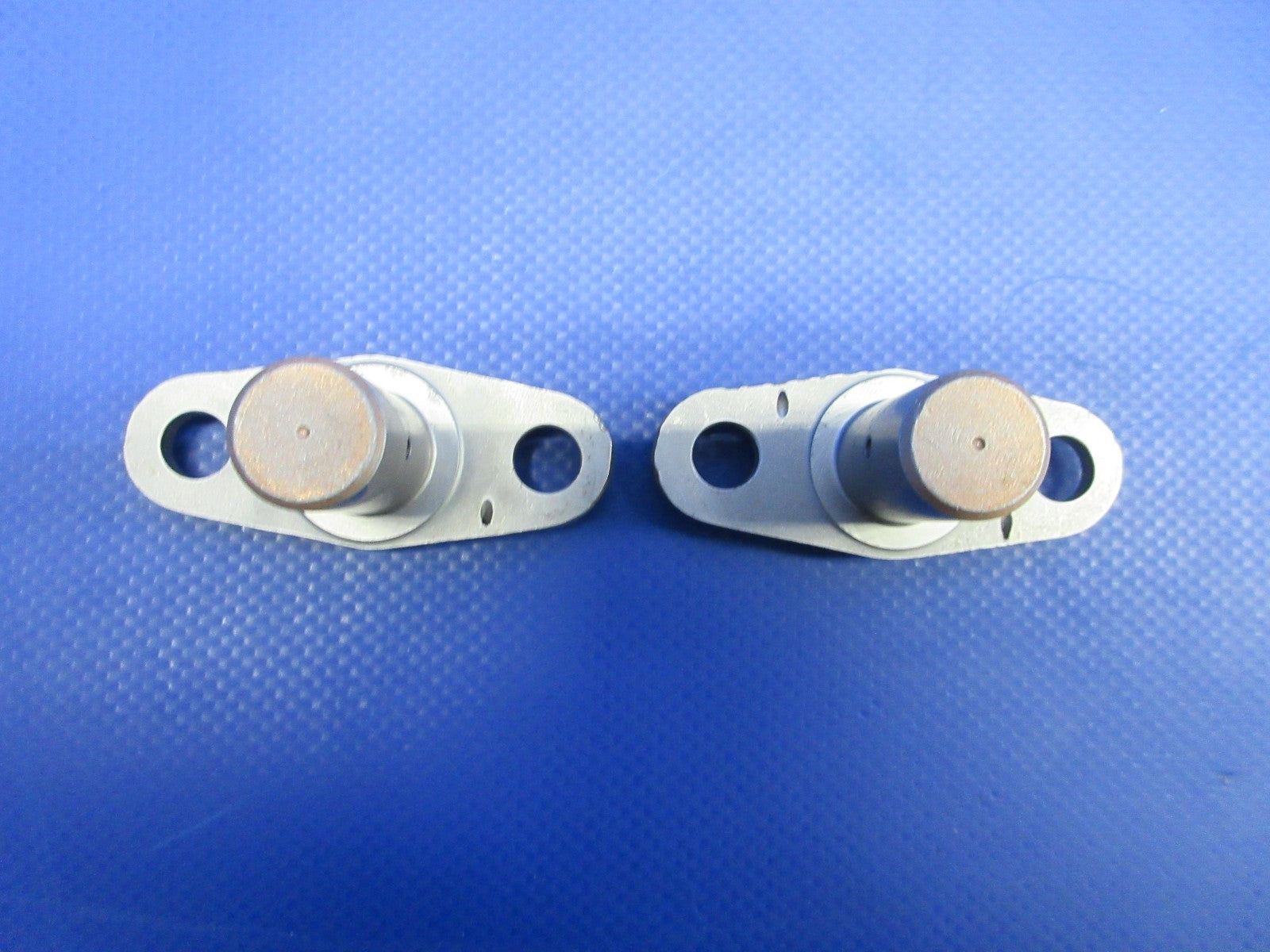 Lycoming Crankshaft Idler Gear Shaft w/8130 P/N LW-13796 LOT OF 2 (0226-994)8
