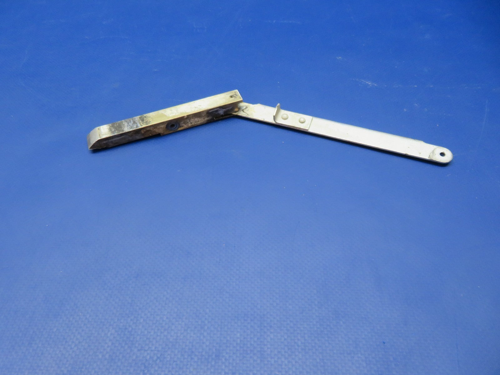Cessna 182 / 182H Cabin Door LH Latch P/N 0711061-6 (0226-215)12