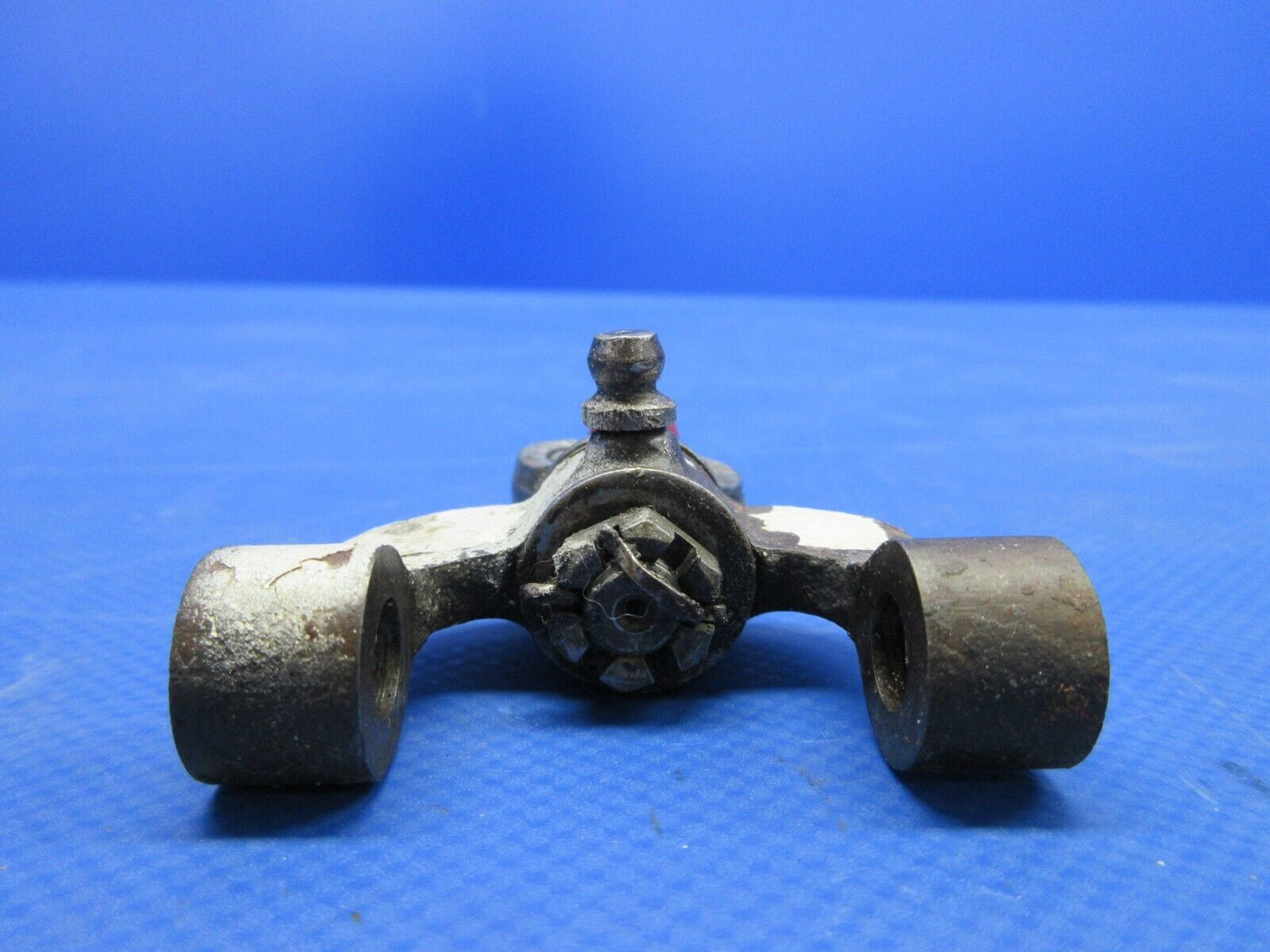Beech 95 / D95A Travel Air Nose Gear Steering Swivel Eye 35-825006 (0524-1108)
