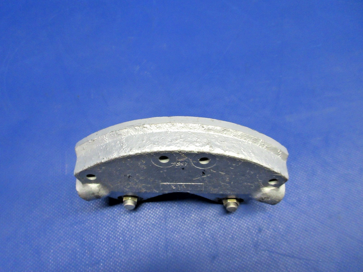 Cleveland 30-23 Brake Caliper & Pucks P/N 061-06500 NOS (0926-771)1