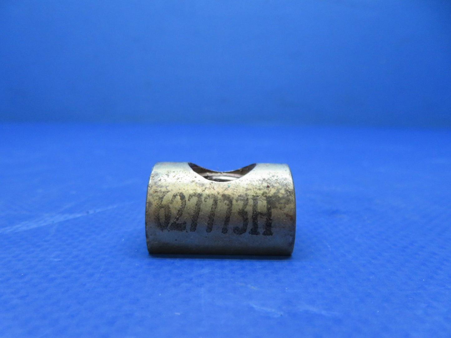 Continental IO-470-U Engine Mount Barrel Nuts P/N 627773 LOT OF 4 (0326-1738)1
