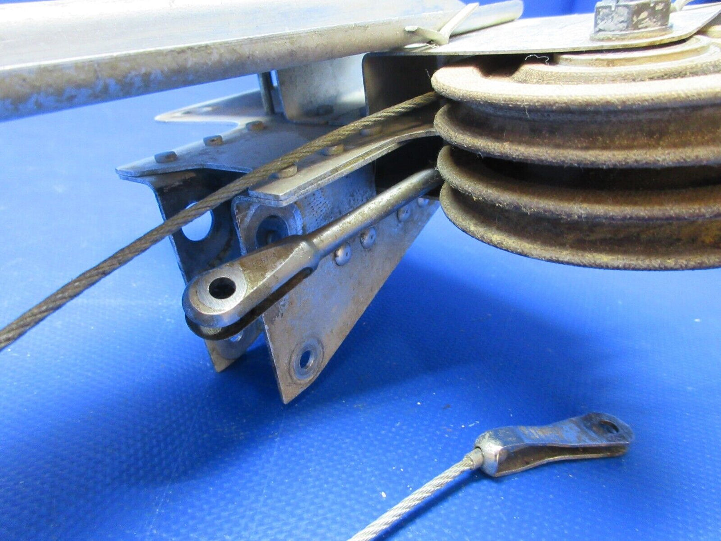 Cessna 210 Electric Flap System Brackets & Pulleys P/N MS20220-2 (0724-1265)