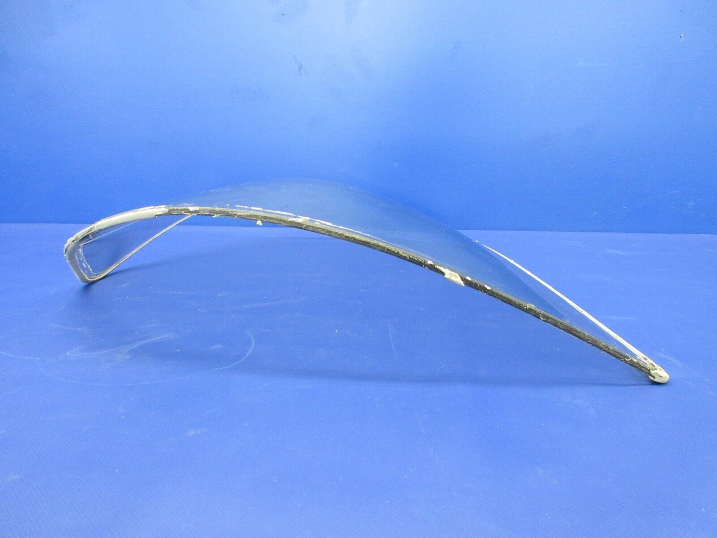 1996 Piper PA-28-181 Archer III RH Windshield P/N 84290-13 (1224-2019)