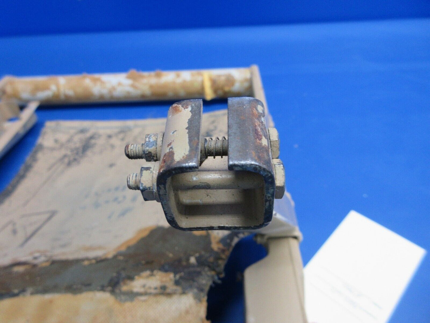 Beech 95-B55 LH Bottom Seat Frame Assy P/N 18-534013-43 FOR PARTS (0424-625)