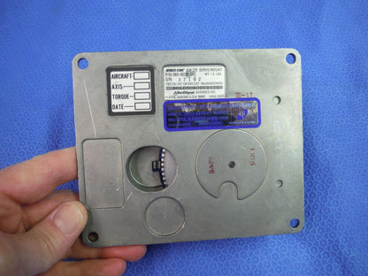 King KM-275 Servo Mount  P/N 065-0030-00 8130 Included  (1015-186)