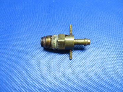 Piper PA-28-140 Cherokee Curtis Oil Drain Valve P/N CCB-37000 (0724-1897)