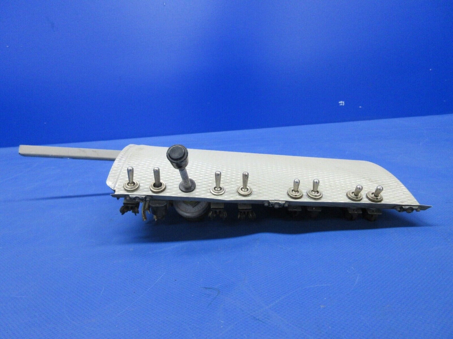 Piper PA-23-250 Aztec Instrument Panel Roll Assy P/N 191733-00 (0624-869)