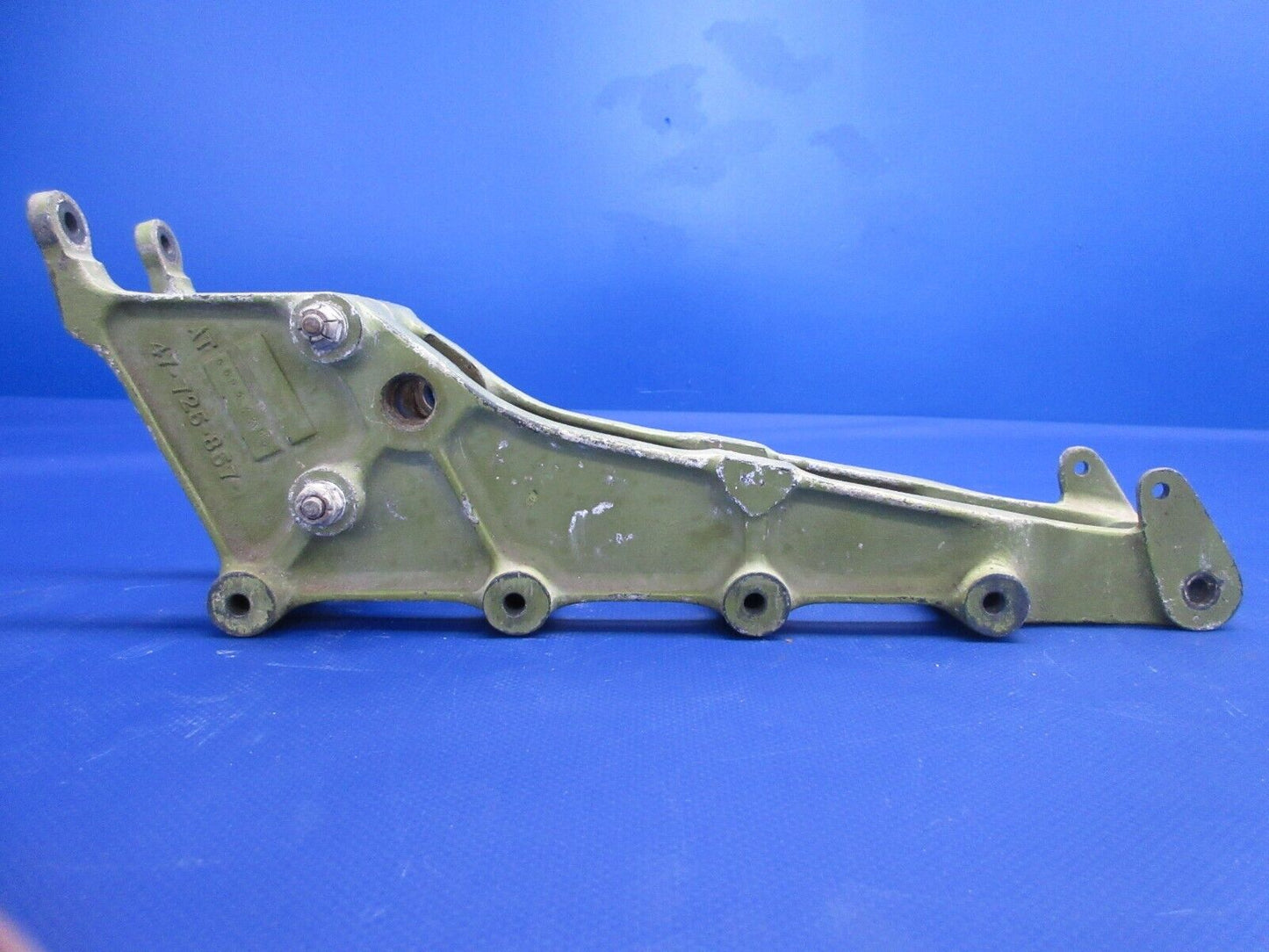 Bell 47J-2 Helicopter Power Cylinder Support P/N 47-725-857-10 (1124-948)