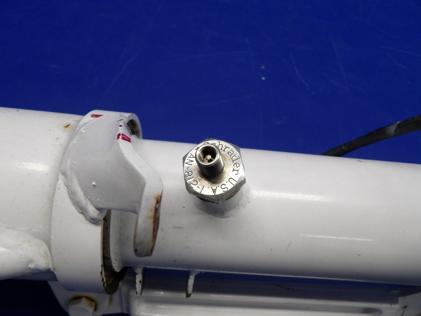 Cessna 310 / 310I Nose Landing Gear P/N 0842000-77 FOR PARTS (0326-2006)3