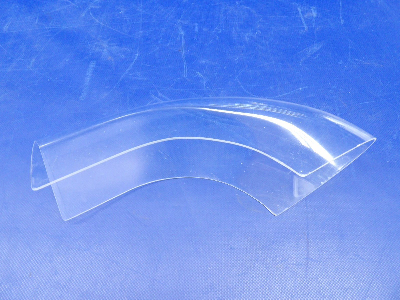 Beech RH Wing Tip Navigation Light Lens P/N 000-170001-14 NOS (0426-1309)1