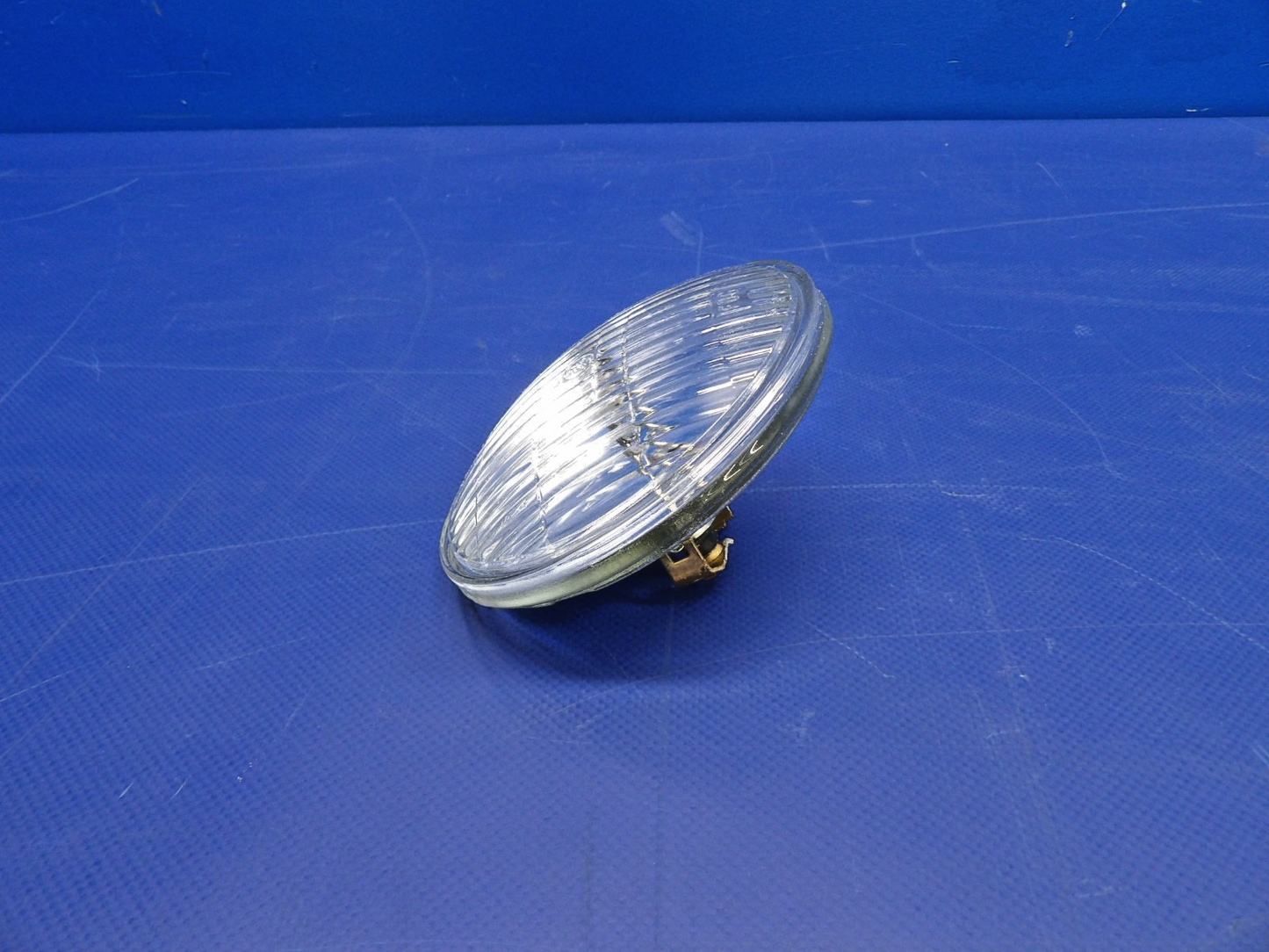 General Electric Landing Gear Lamp 28V 250W P/N 4587 LOT OF 8 (0426-1303)6