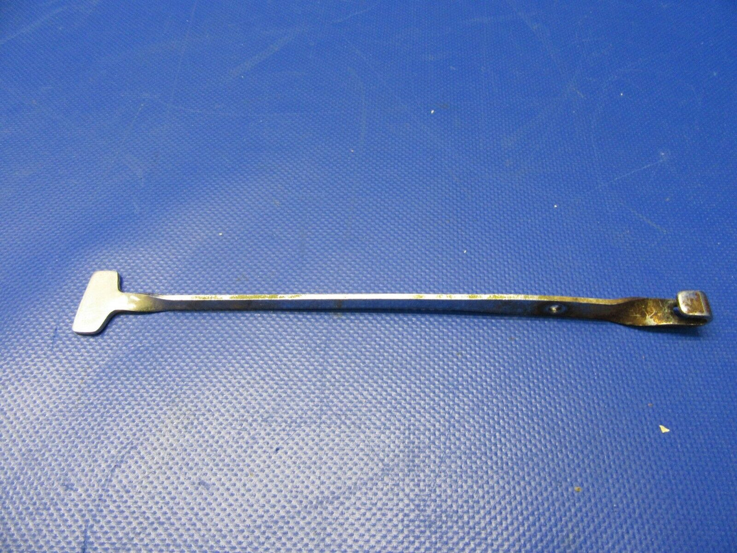 Piper PA-28-235 Handle Fuel Quick Drain P/N 65289-000 (0521-434)