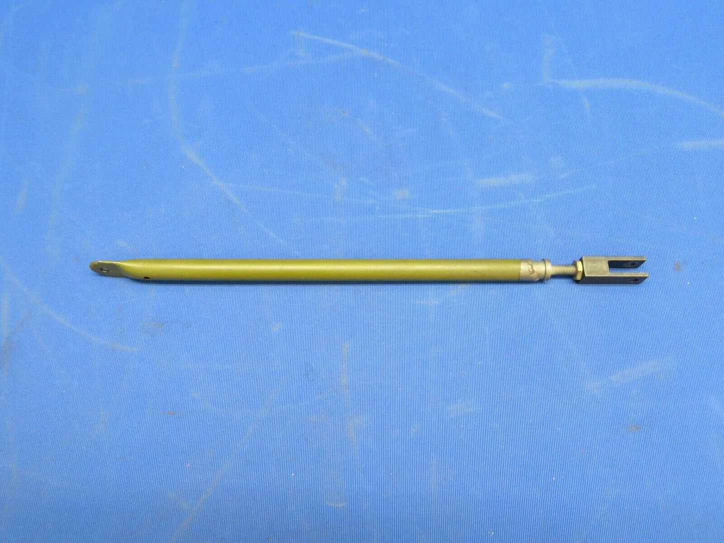 Cessna P210N / 210 Tube / Rod Cabin Door FWD LWR Latch P/N 2117109-1 (1020-159)