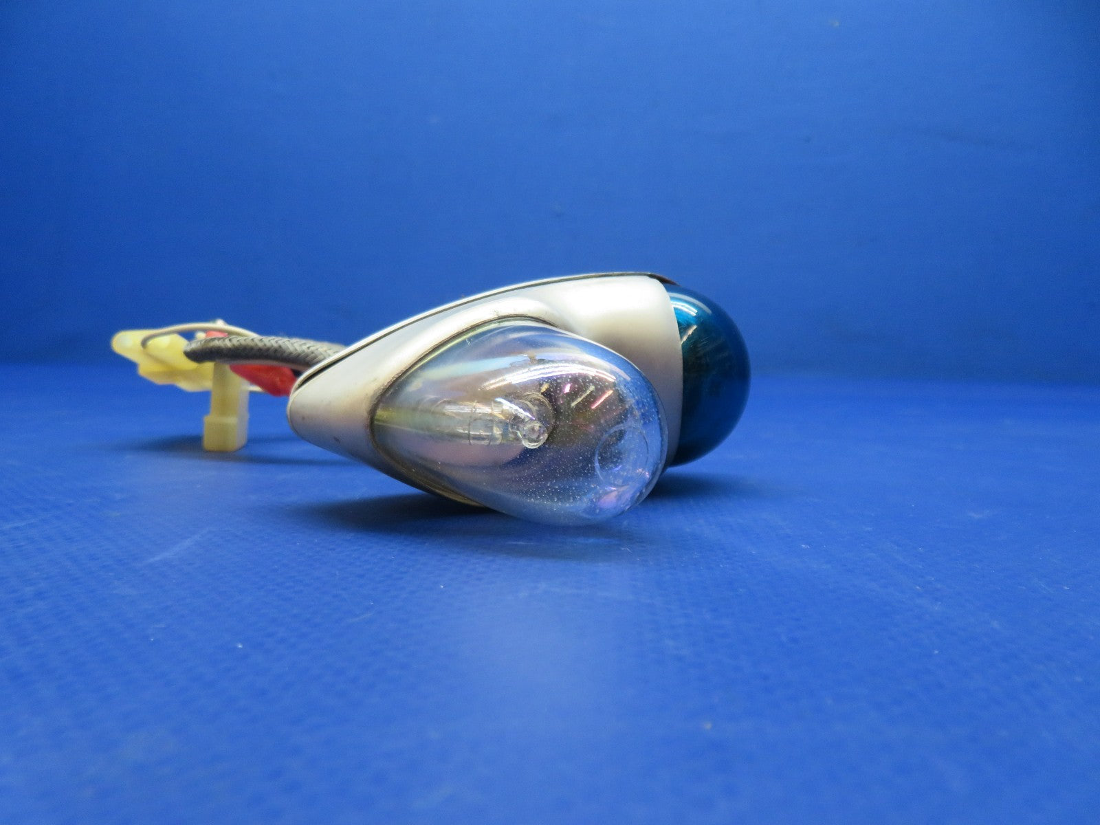 Beech F35 Bonanza RH Wing Tip Light w/ Strobe P/N 35-361702-4 TESTED (0326-193)10
