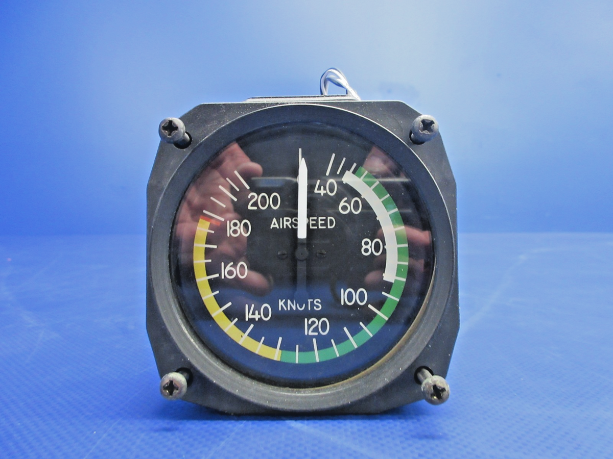 Diamond DA-40 United Instruments Airspeed Indicator P/N 8025 WARRANTY (0626-848)0